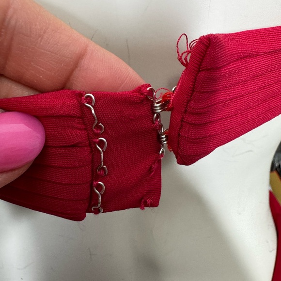 BCBGMaxAzria Red Pleated Cutout Mini Party Dress Size Medium - Picture 12 of 14